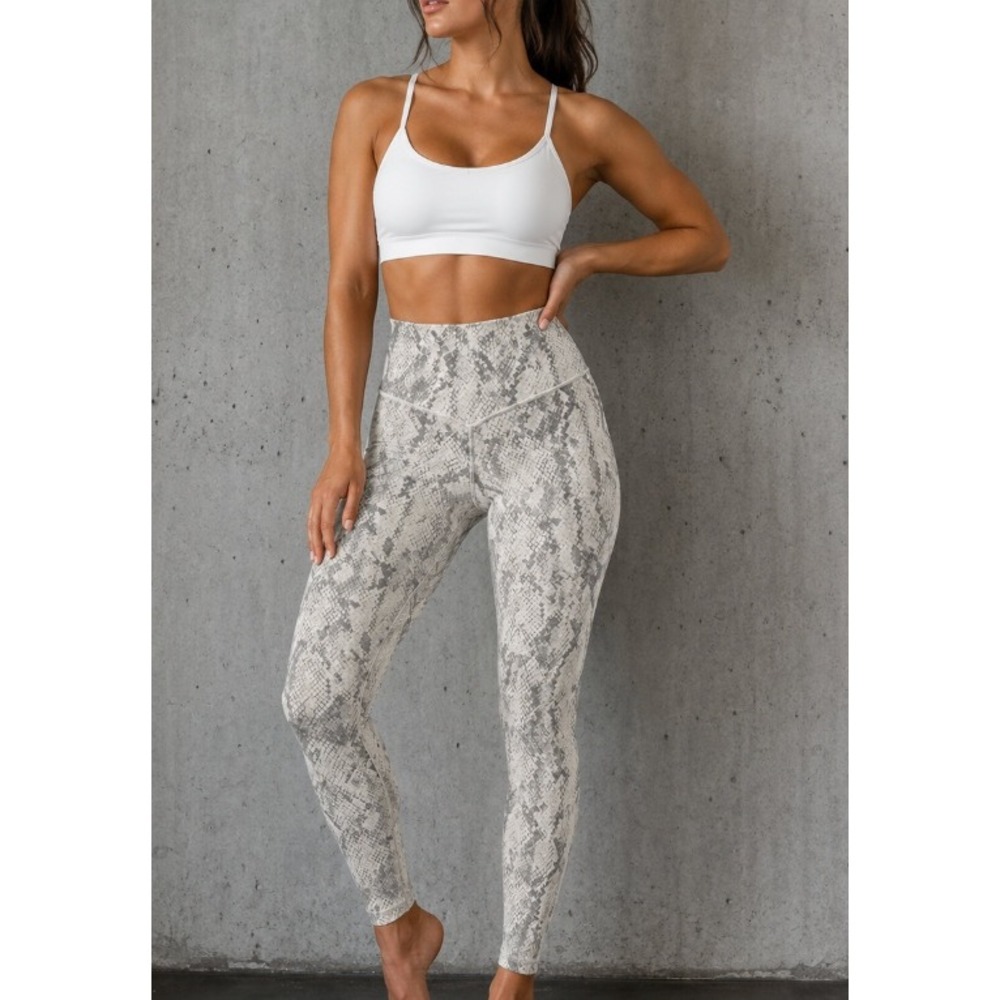 OFFLINE by Aerie Real Me Crossover Leggings Grey Snakeskin High Waist 7/8 Small